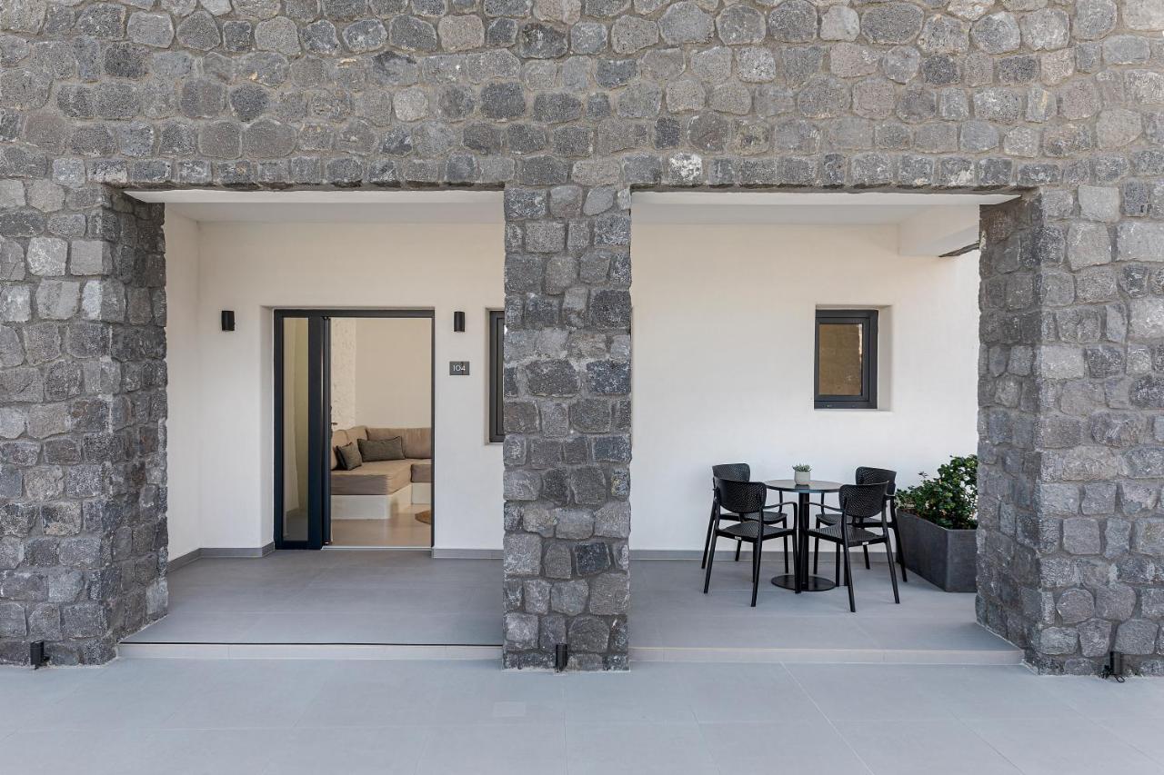 Onyx Hotel & Suites Karterados  Buitenkant foto