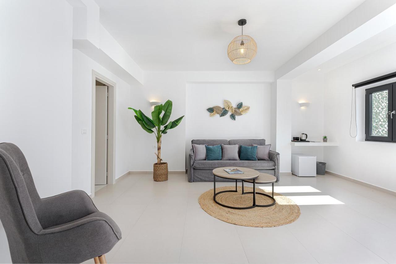 Onyx Hotel & Suites Karterados  Buitenkant foto