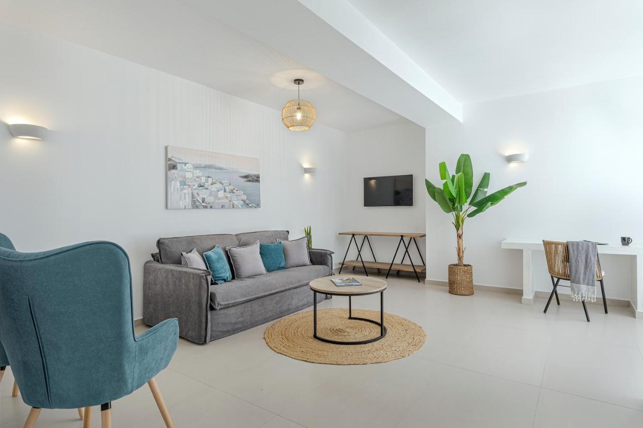 Onyx Hotel & Suites Karterados  Buitenkant foto