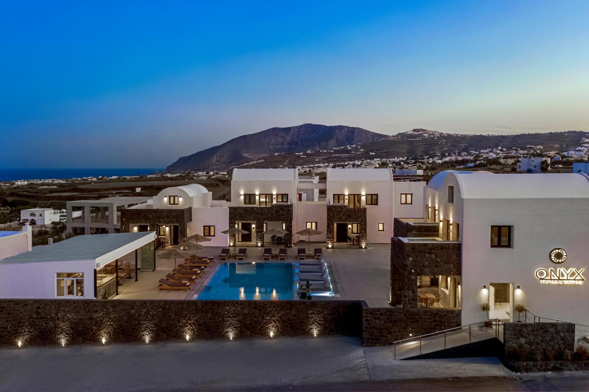 Onyx Hotel & Suites Karterados  Buitenkant foto